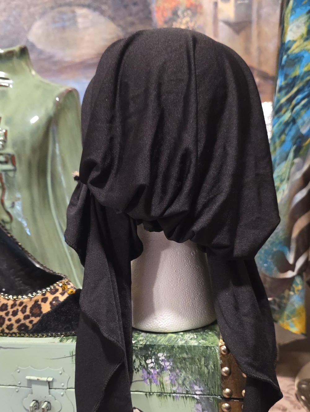 Black Headscarf with Gold Trim - Picture 4 of 9